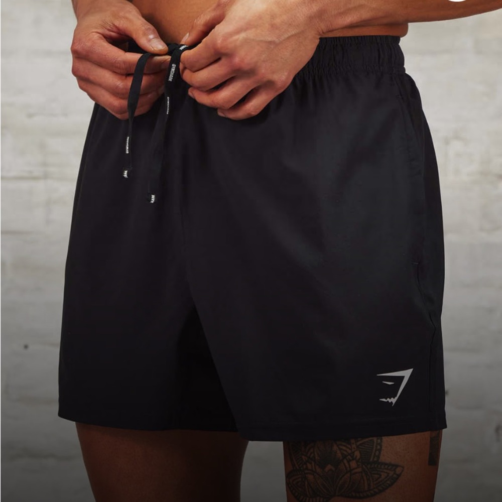 Gymshark Arrival 7” Shorts Black